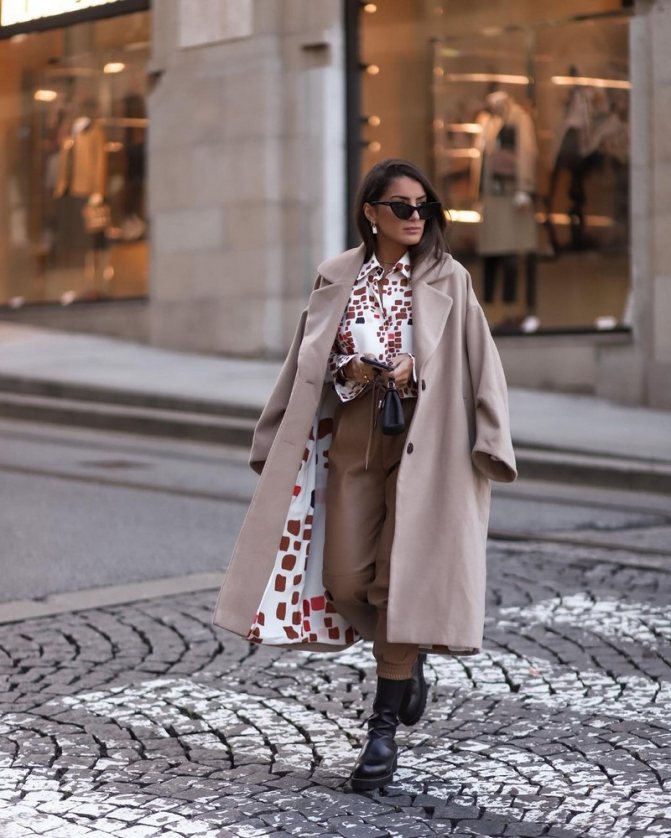 Модные образы street style осень-зима 2021-2022: последние тенденции на фото
