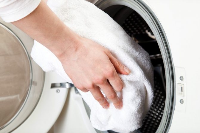 Выбирайте деликатный режим для стирки в машинке / Фото: storage.beko.co.uk